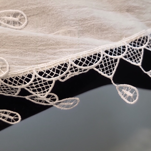 Swedish shop linen shawl - Picture 3 of 10